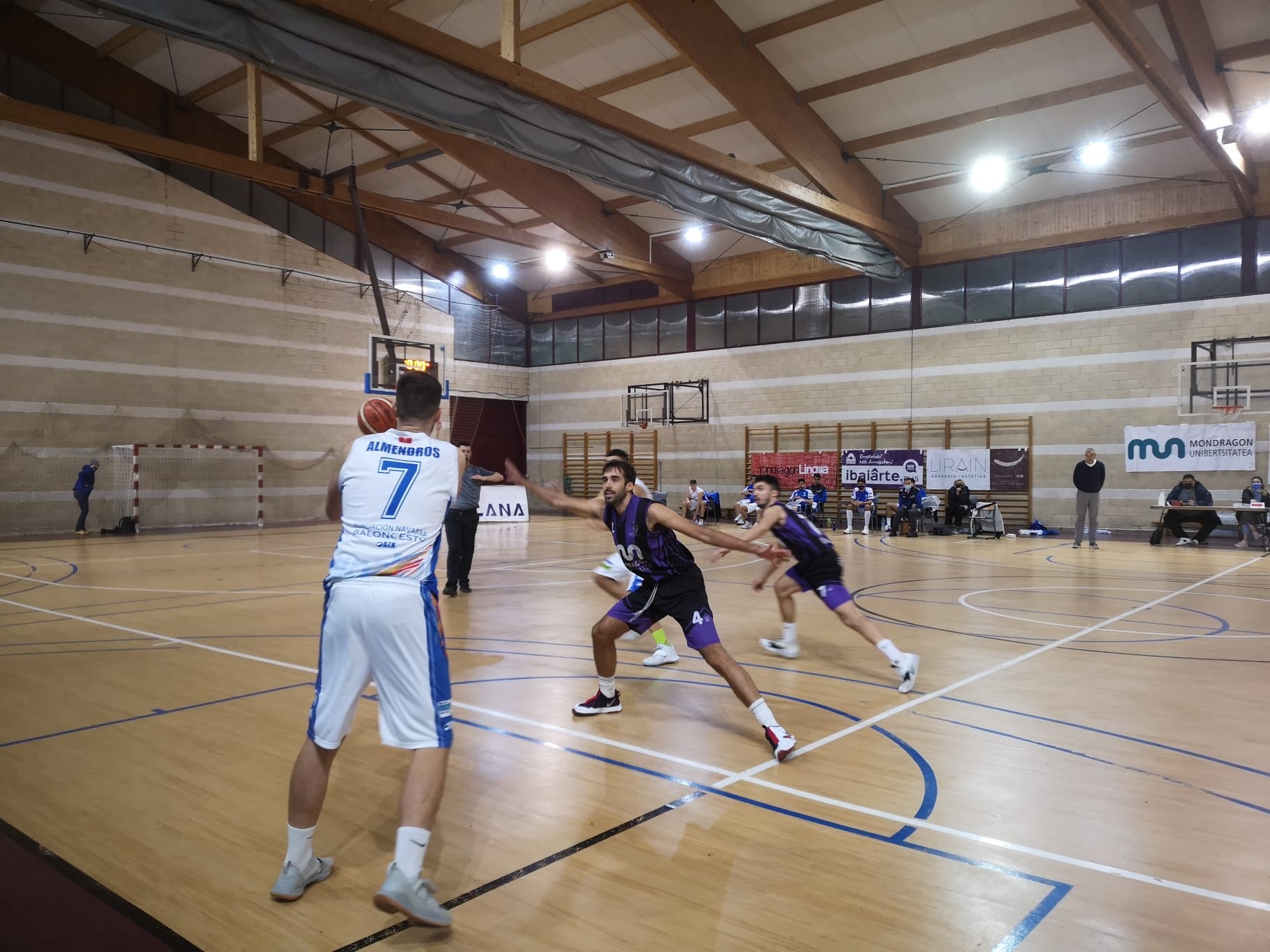 Une erabakigarrietan akats gutxiago eginda irabazi du MUk: 67-64