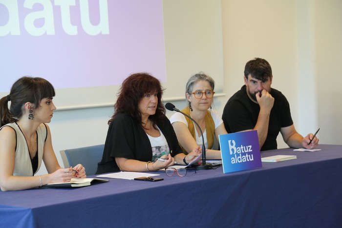 Ezagutza unibertsalizatzea eta erabilerarako baldintzak bermatzea, jauzia egiteko giltzarri