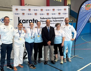UDA Karateko hiru kirolarik bost domina lortu dituzte Gipuzkoako Txapelketan