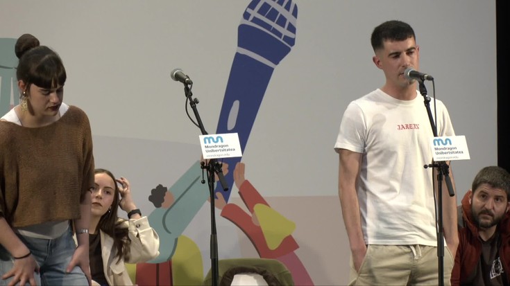 Albisteak: Arabakoan hirugarren gelditu ostean, Euskal Herriko Bertsolari Txapelketarako txartela eskuratu du Peru Abarrategik