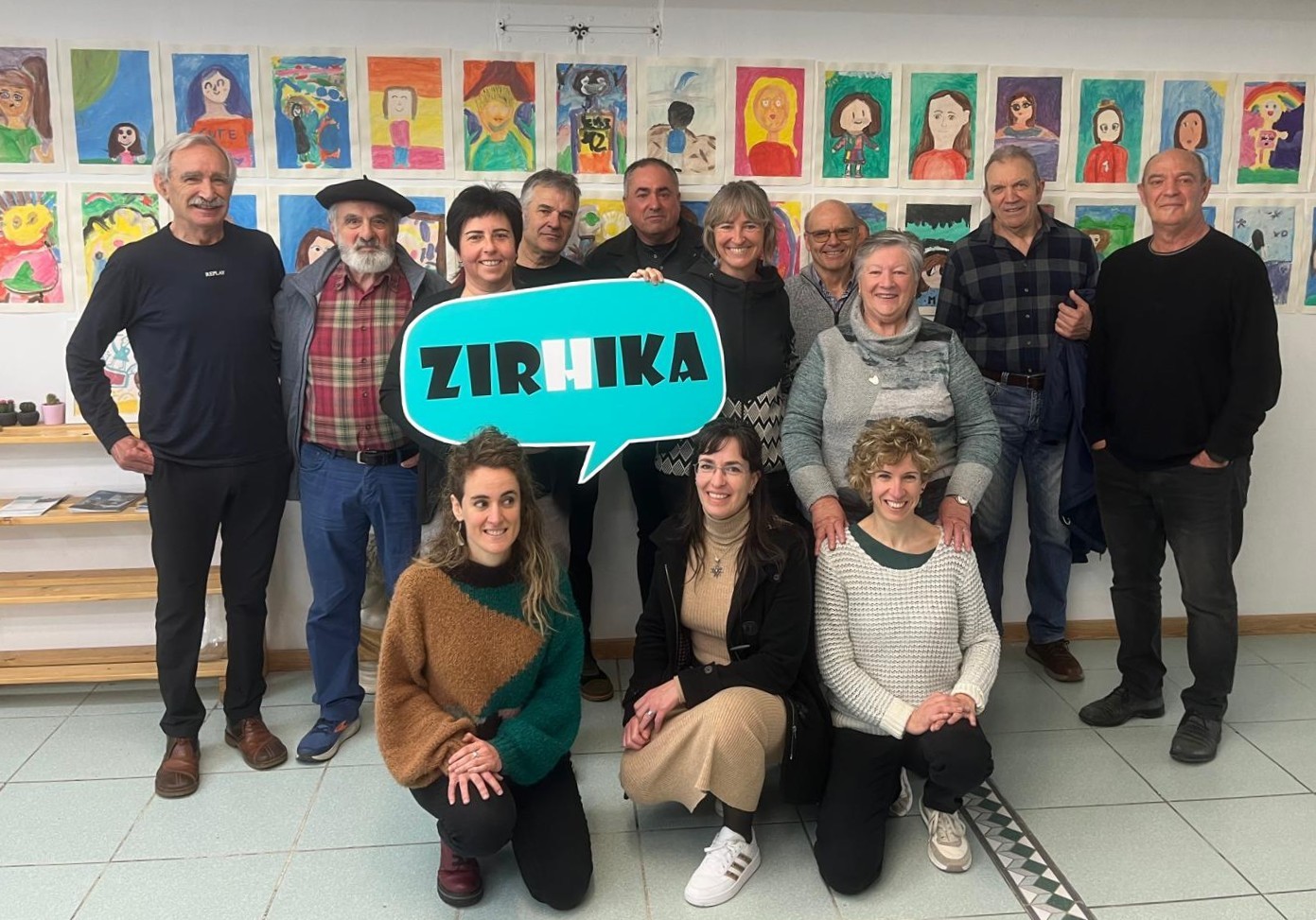 Euskaraldia Hikan izena emateko deia egin diete ZirHikako kideek herriei