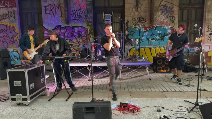 'Degeneracion en la estacion' jaialdiak Punk doinuz bete du geltokia