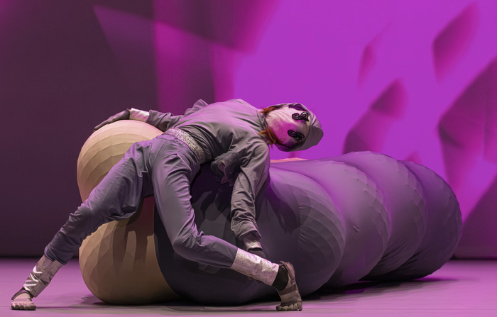 Dantza, fantasia eta estralurtarrak batera Seminarixoan