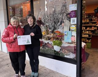 Boto gehien eskuratuta, Aixa fruta-dendak islatu du ondoen Gabonetako espiritua