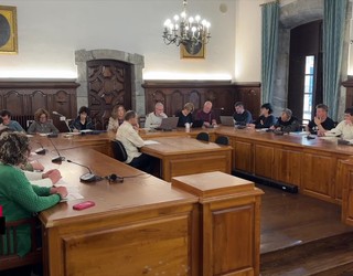 Debagoieneko alderdiak 2027ko udal hauteskundeetarako alkategaiak zehazten hasi dira