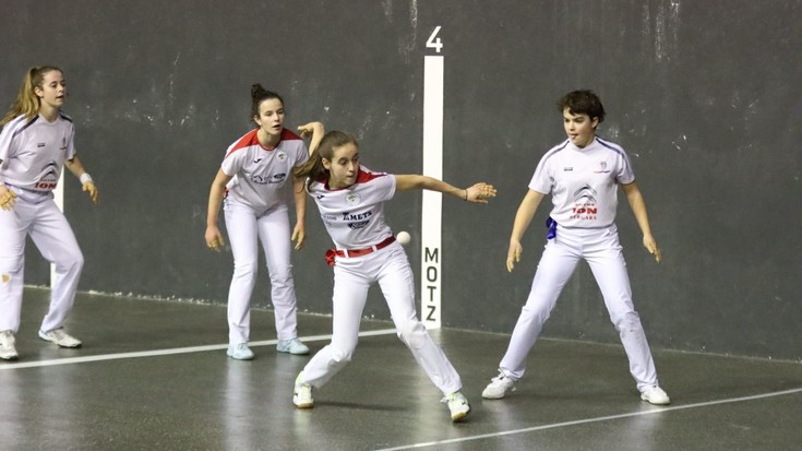Oñatiarrak protagonista eliteko emakumezkoen pilota jaialdian