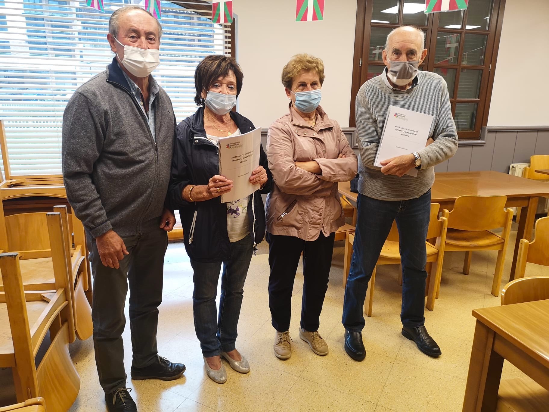 Herria hobetzea helburu duen taldea, kide bila