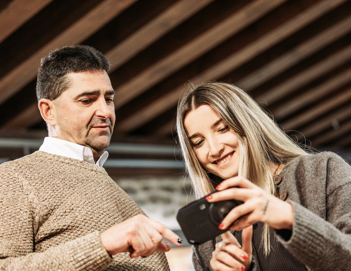 Esnargi bazkide bila dabil eskolan egin den lehen autokontsumo proiekturako