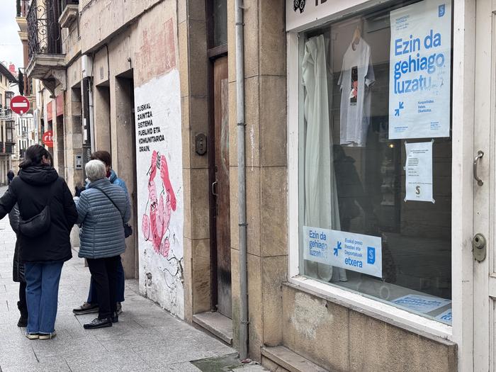 Goizean eta arratsaldean egongo dira autobusak zapatuan Bilboko manifestaziora joateko