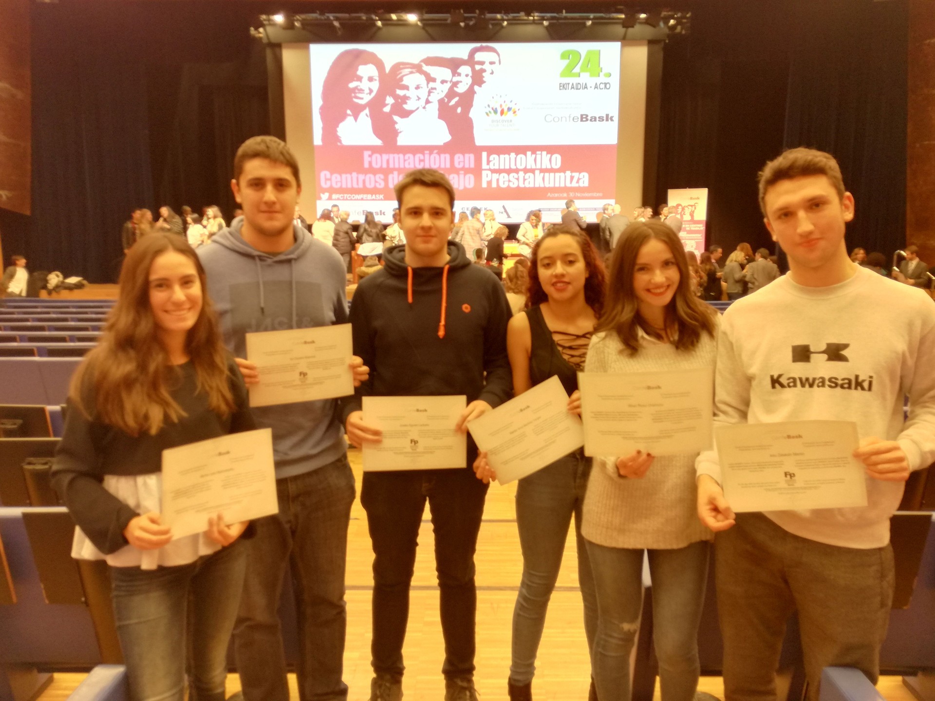 Miguel Altunako ikasleek Confebask eta Eusko Jaurlaritzak emandako Lantokiko Prestakuntzaren diplomak jaso dituzte