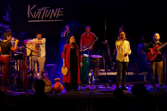 Folk doinuak Monterronen, Kuttune taldearen eskutik