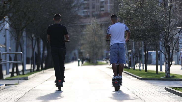 Erregistratuta eta aseguruarekin erabili behar dira patinete elektrikoak