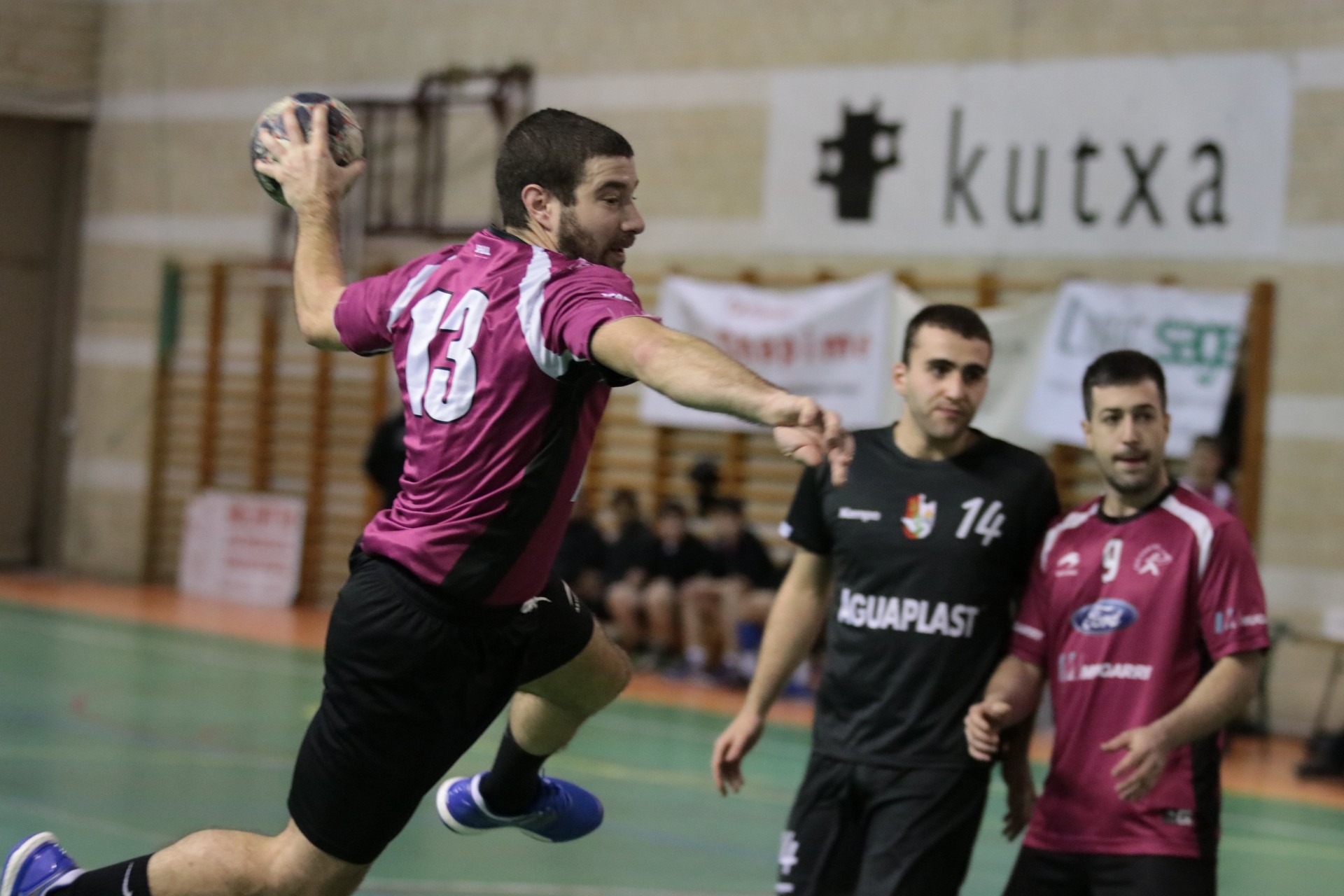 Eskubaloi jardunaldiak egingo dituzte Aramaion apirilaren 3an eta 5ean