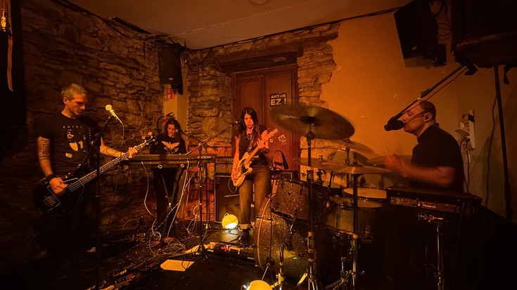 Galder taldearen kontzertua argazkitan