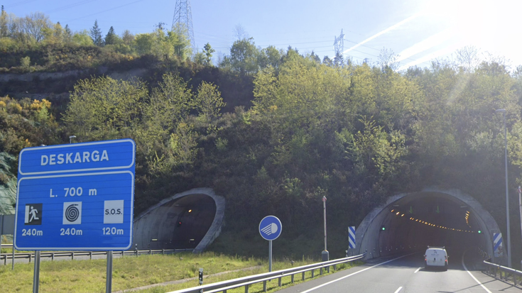 Deskargako tunela itxiko dute domeka eta astelehen gauetan