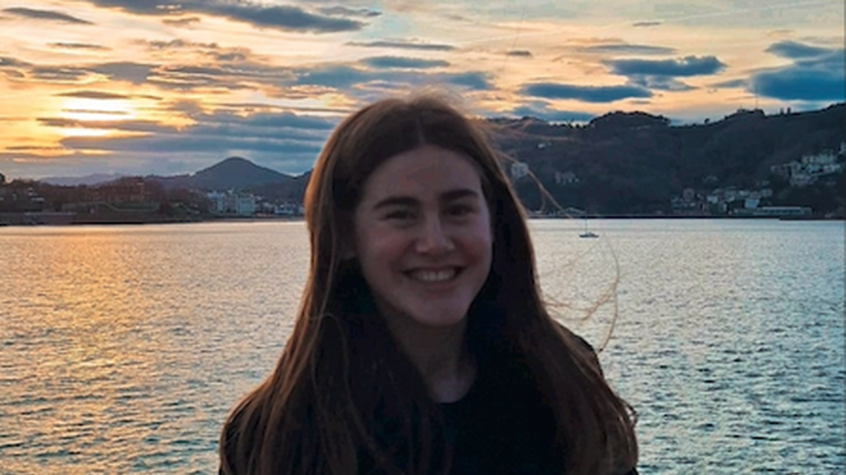 Maddi Lasa: "Praktikaldietan konturatu naiz gustuko dudala etxetik gertu lan egitea"