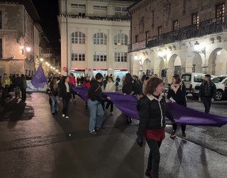 Azaroak 25: deialdiak eta aldarrikapenak