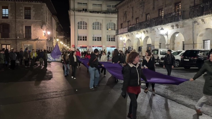 Azaroak 25: deialdiak eta aldarrikapenak