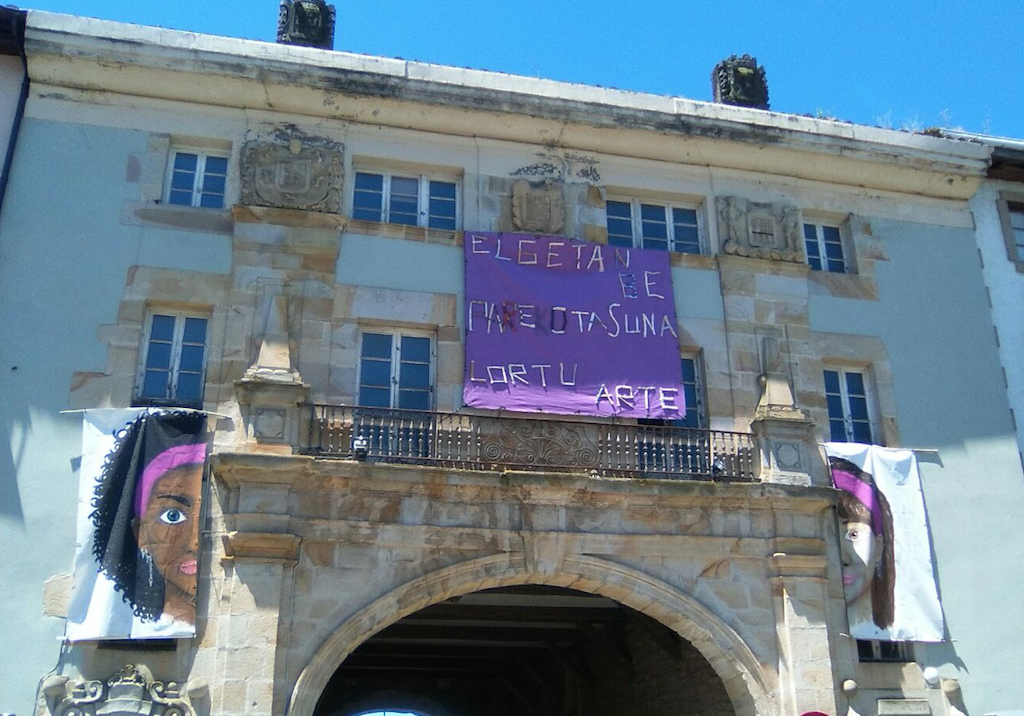 Elgetako emakume taldeak parekidetasuna aldarrikatuko du jaietan ere