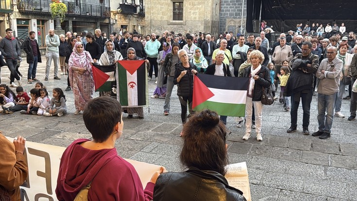 Palestinari elkartasuna adierazi dio Arrasateko Mugimendu Feministak