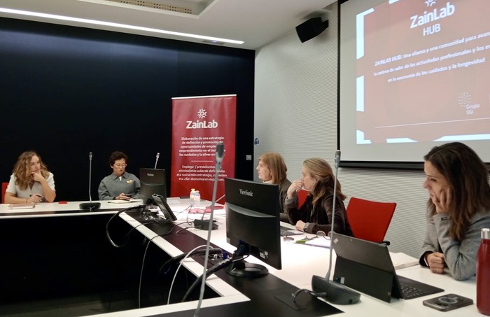 Zaintzaileei zuzendutako formazio saioa Arrasateko ZainSare espazioan, hilaren 31n