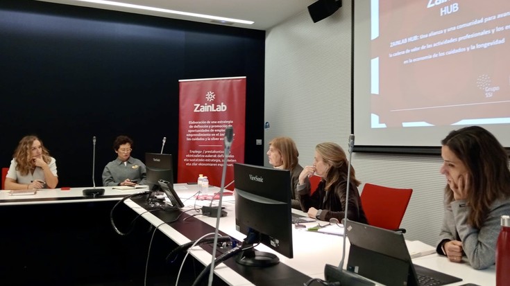 Zaintzaileei zuzendutako formazio saioa Arrasateko ZainSare espazioan, hilaren 31n