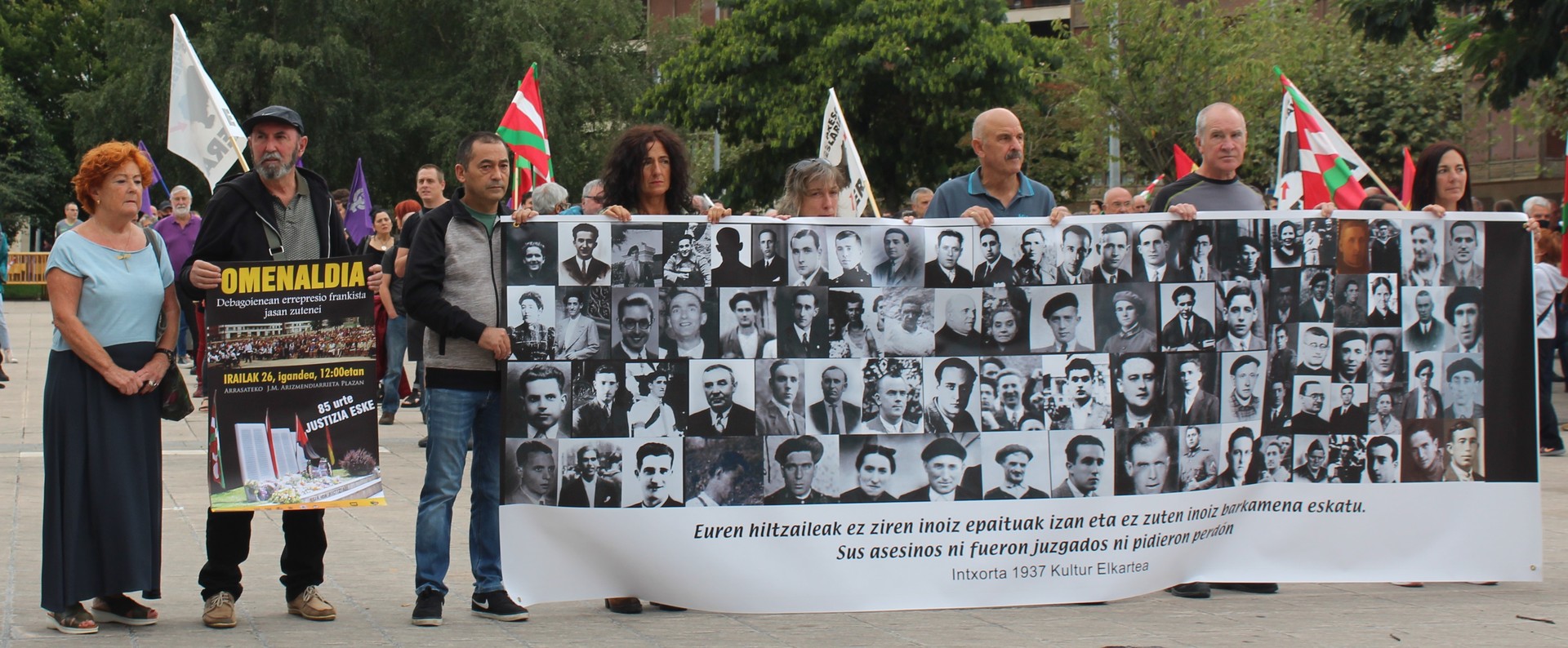 Aitortza eske, "justiziarik eta erreparaziorik gabe" 85 urte pasa eta gero
