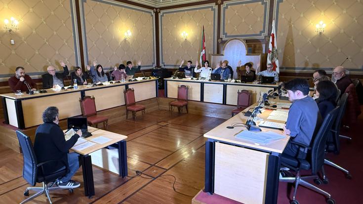 Polizia-eredua eztabaidagai nagusi Bergarako udalbatzan