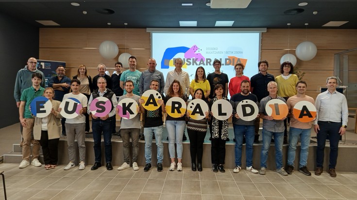 Harixakideak ere Euskaraldiarekin bat