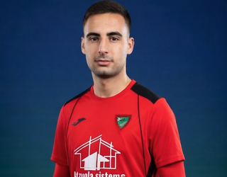 AKEk Ibai Aguero fitxatu du denboraldia bukatu arte