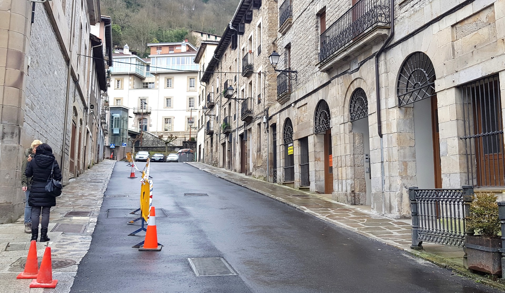 Asfaltatze lanek "nabarmen" eragingo dute Bergara barruko zirkulazioan, otsailaren 19tik 21era