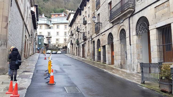 Asfaltatze lanek "nabarmen" eragingo dute Bergara barruko zirkulazioan, otsailaren 19tik 21era