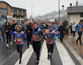 Goienaren lekukoa aldapan gora eroan dute Antzuolan