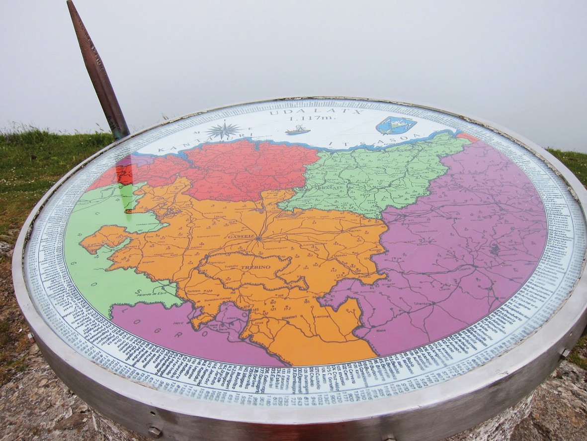 Gaur betetzen dira 50 urte Udalatx tontorreko mapa jarri zela