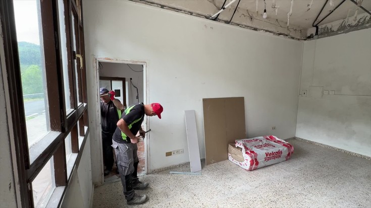Gimnasio berriko lanak amaitzear, irailerako ekipatuta izan nahi dute Gatzagan