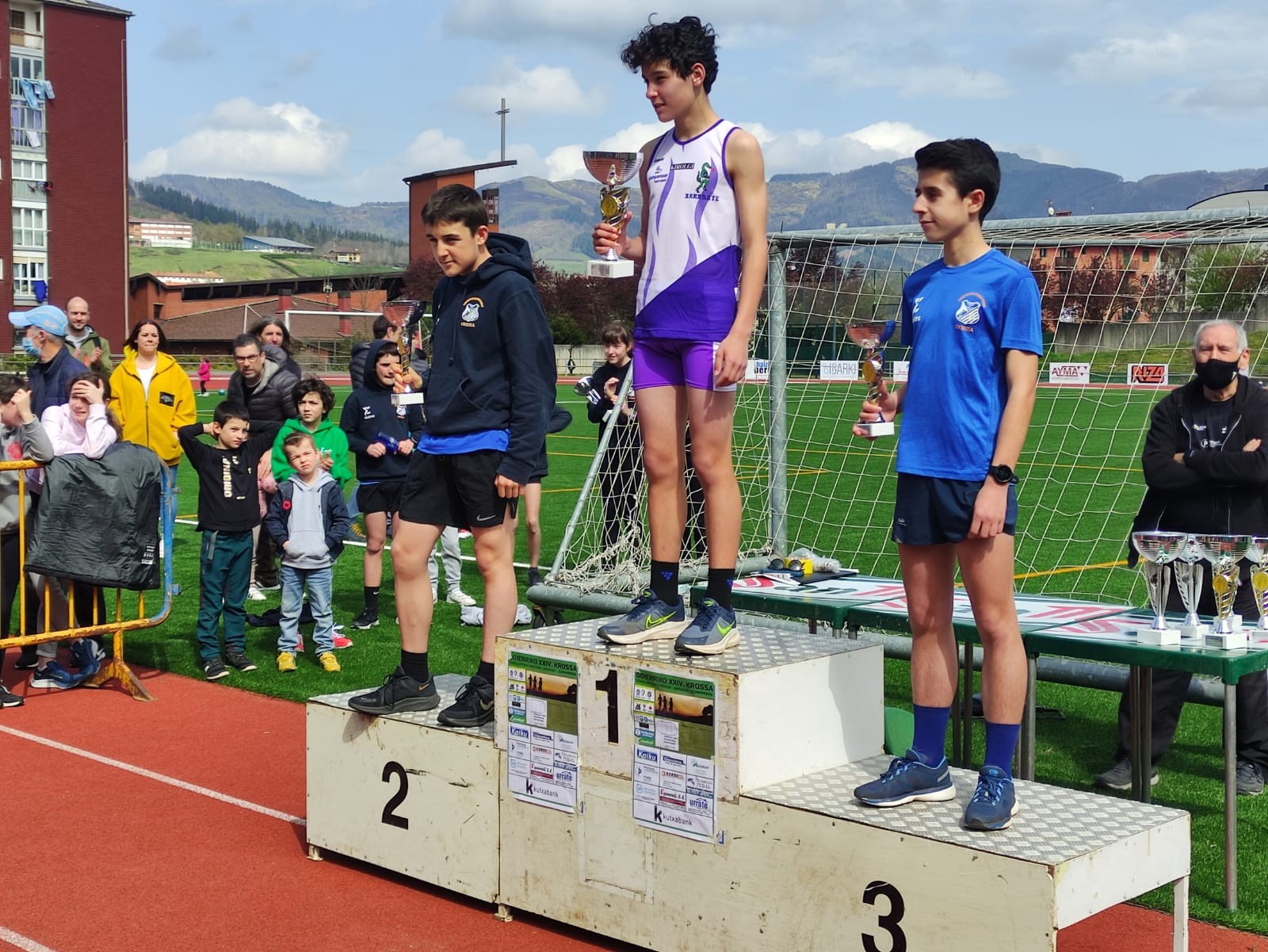 Lander Lanzos izan da Goierri Garaiko krosean infantil mailako bizkorrena