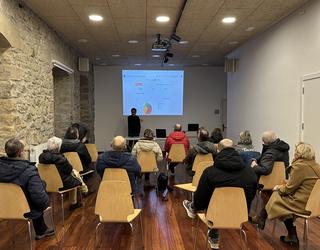 Etxebizitzaren auziaren inkesten emaitzen inguruan hausnartu dute Antzuolan