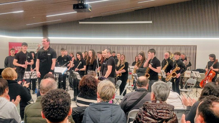 Bandak eta Aretxabaleta Abesbatzak elkarlanean joko dute kontzertua, aurrenekoz