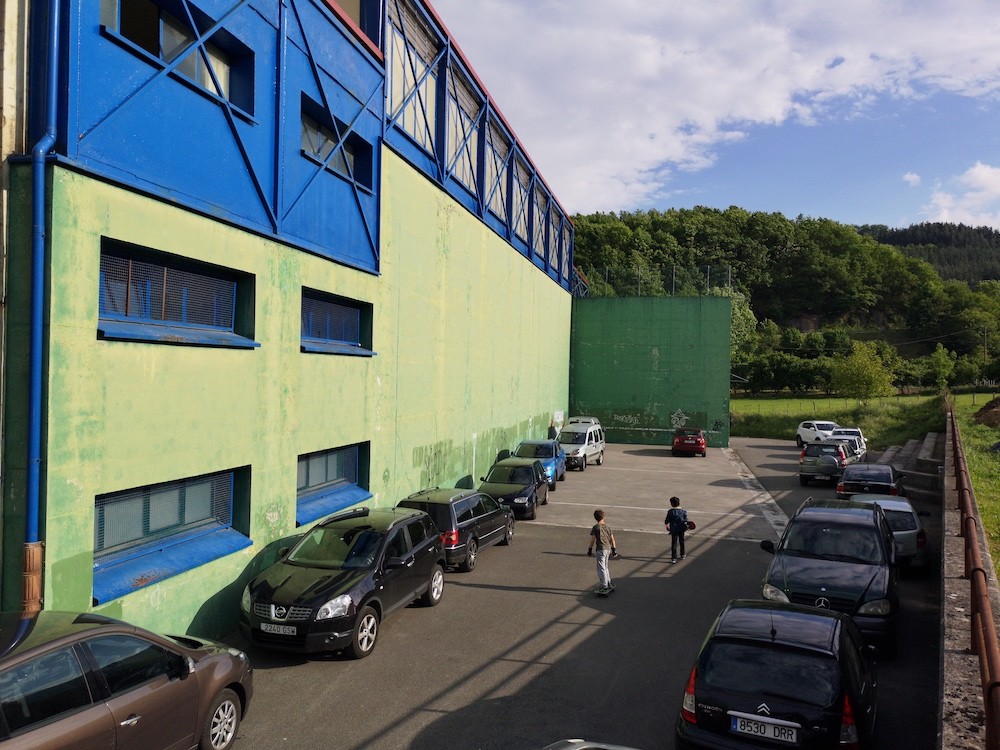 Foru Planerako eskakizunak: Barajuen eta kiroldegia