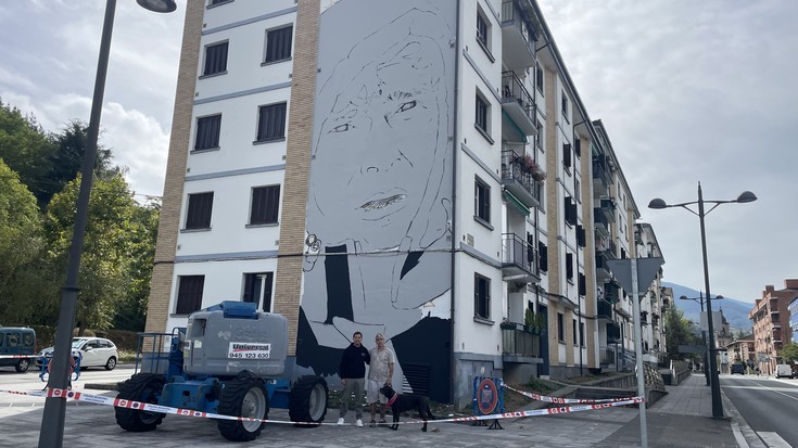 Felix Iñurrategiri omenaldia egingo diote, horma-irudi bat sortuta