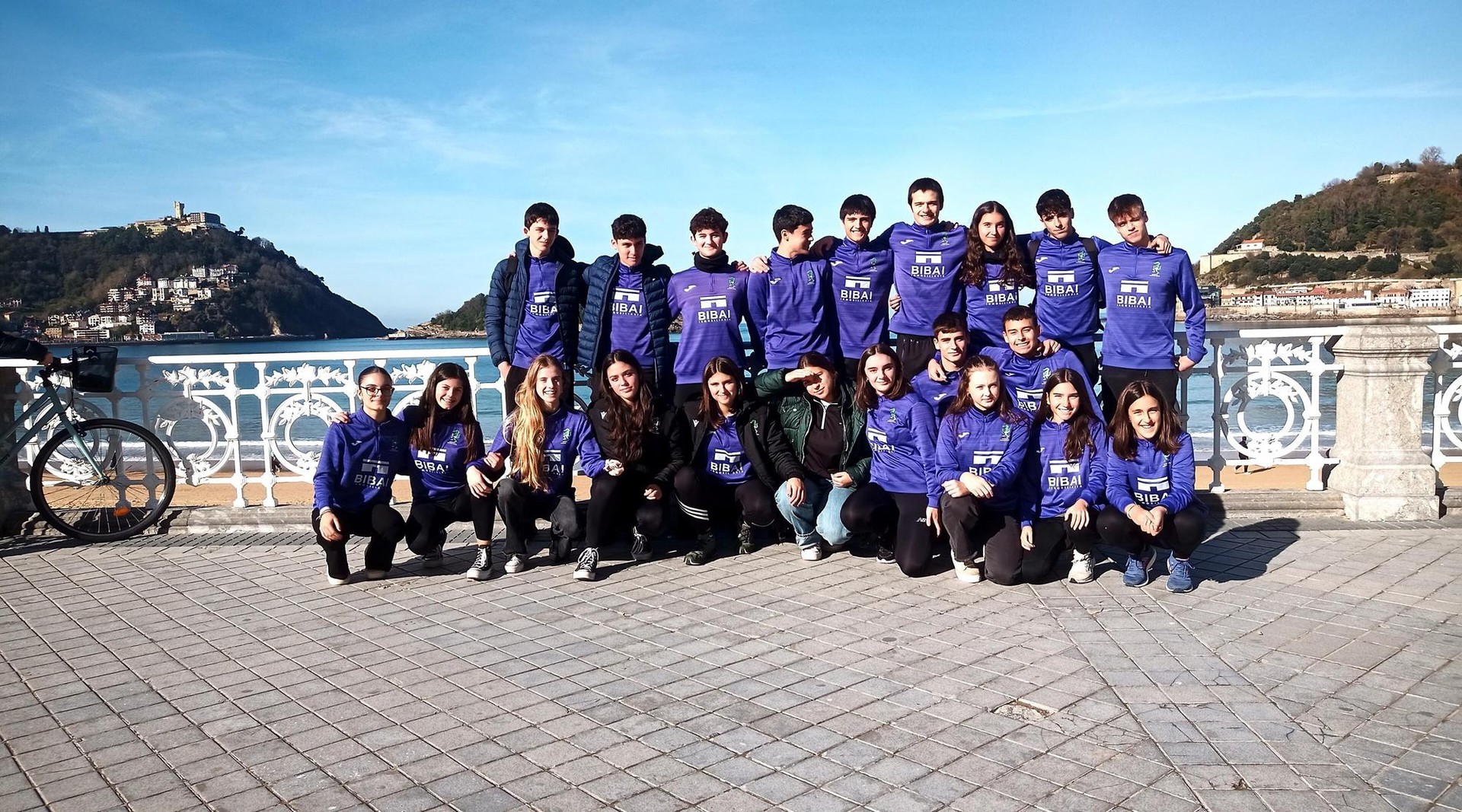Donostiako maratoian laguntzen izan da Arrasate Atletiko Taldea