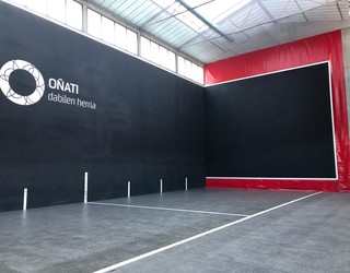 Bihar jarriko dira salgai pilotari profesionalen partidak ikusteko sarrerak