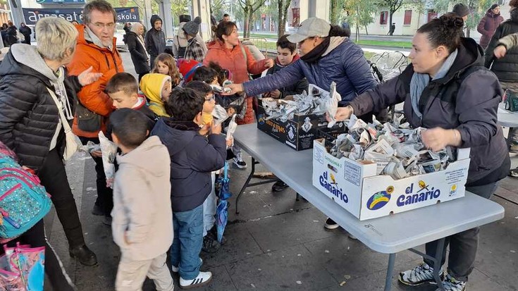 'Gaztainerre' eguna egin dute, Arrasate Herri Eskolako Guraso Elkartearen eskutik