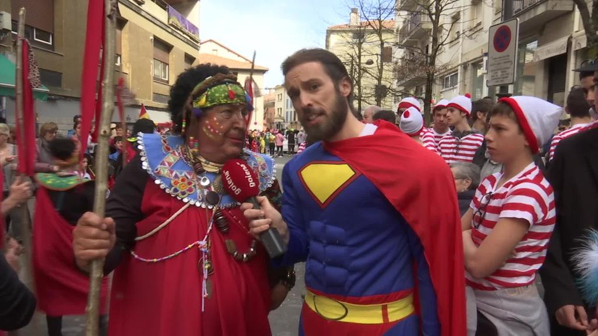 Kolorea, festa eta umore ona nagusi Debagoieneko Inauterietan