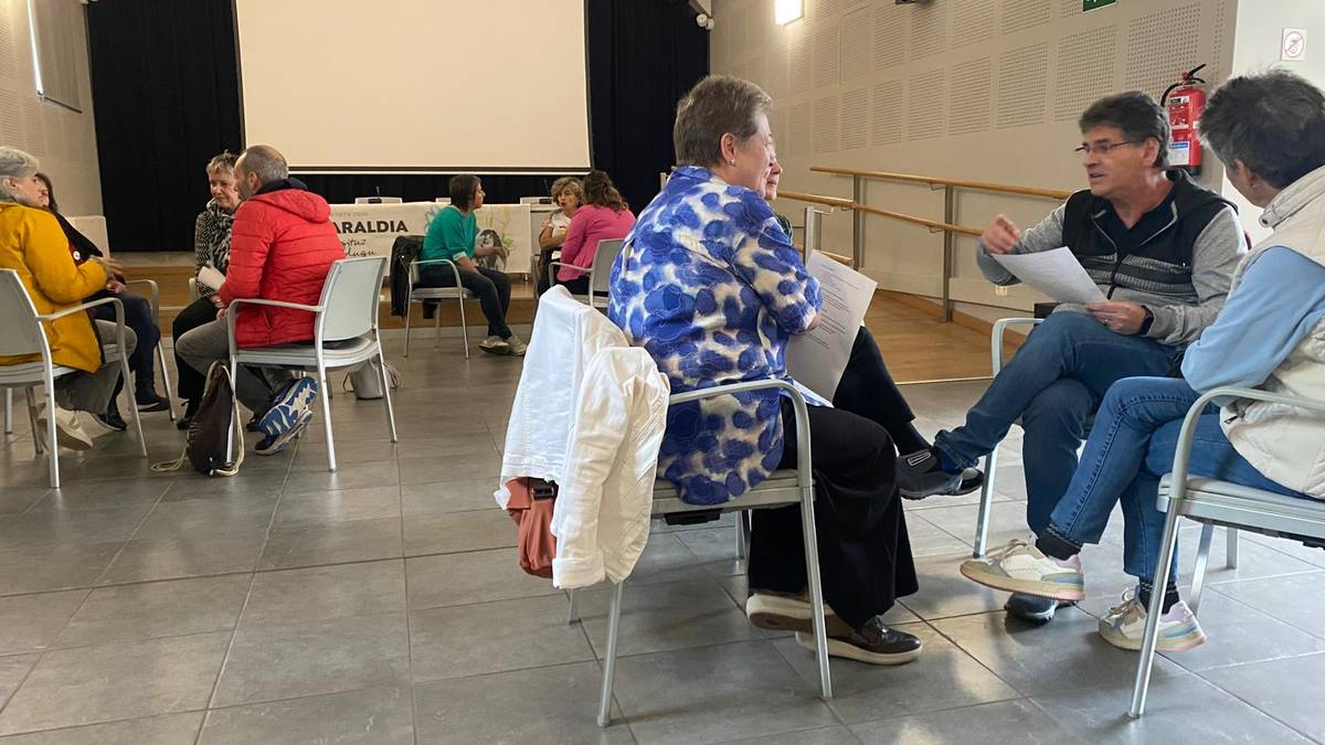 Euskara sustatzeko ekintza plana diseinatzeari ekingo dio Arrasateko Udalak