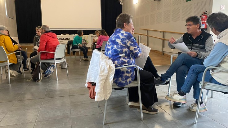 Euskara sustatzeko ekintza plana diseinatzeari ekingo dio Arrasateko Udalak