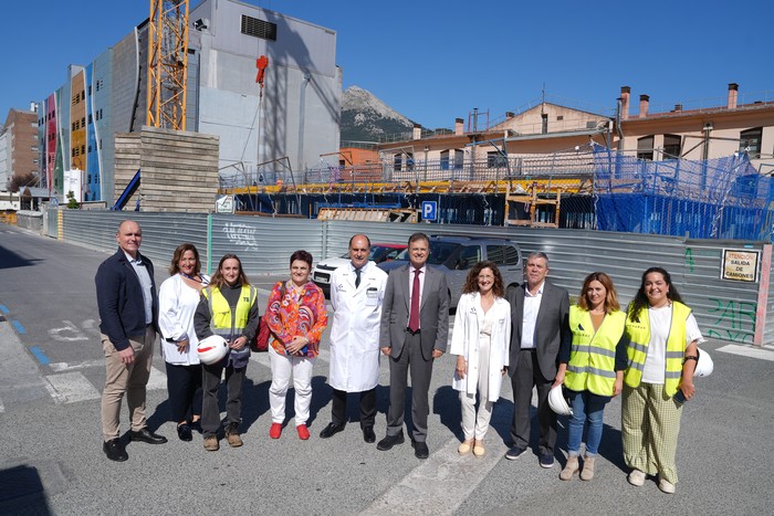 Osasun sailburu Alberto Martinezek 2027ko martxorako iragarri du ospitaleko eraikin berriaren irekiera