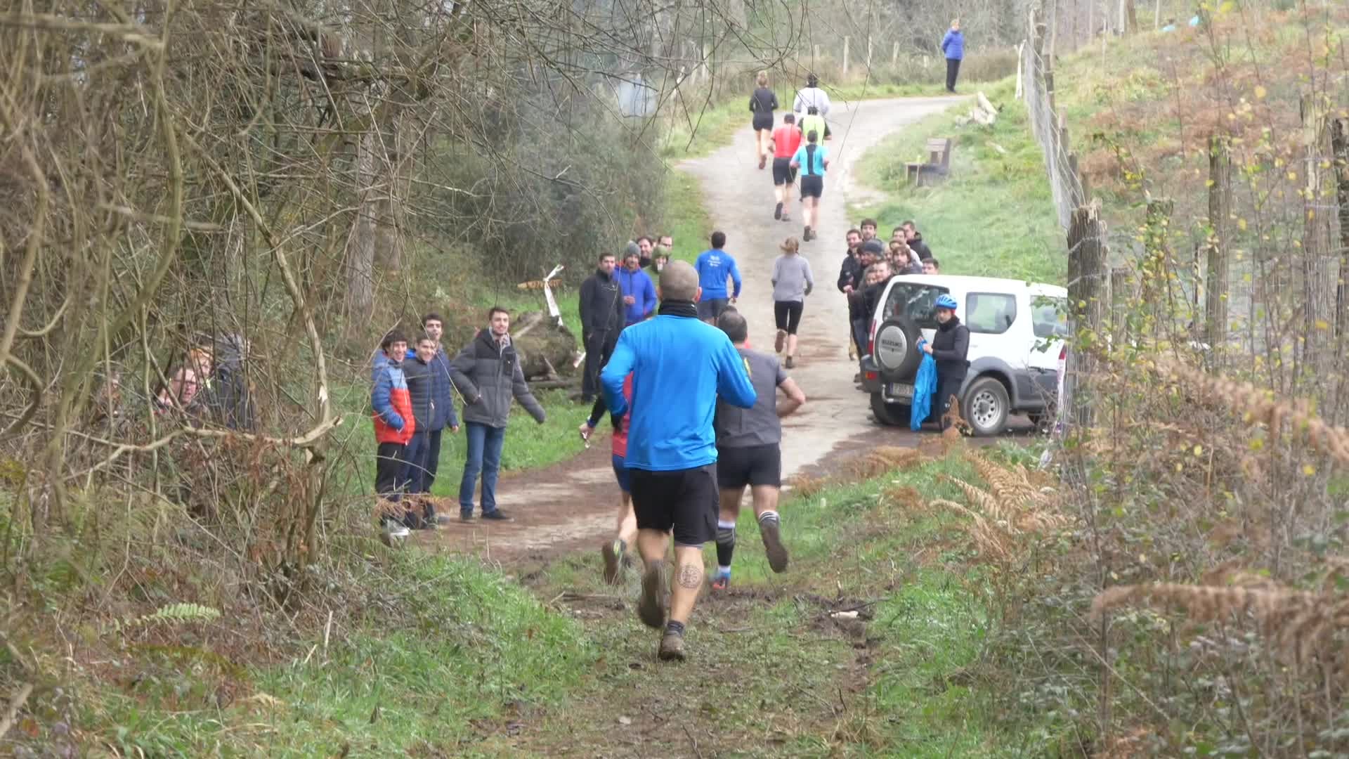 400 lagunetik gora Bergarako San Silbestre trailean