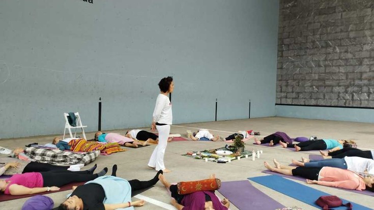 Yoga eguna elkarrekin batasunean