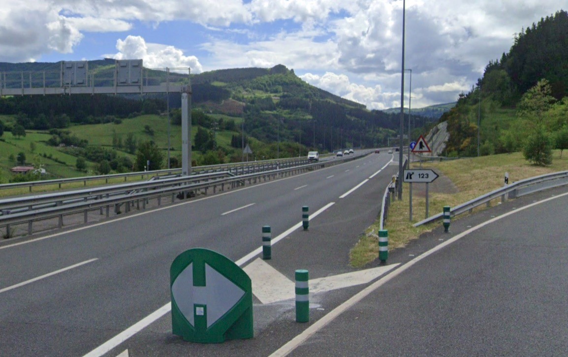 AP-1 autobidea zabaldu dute berriro